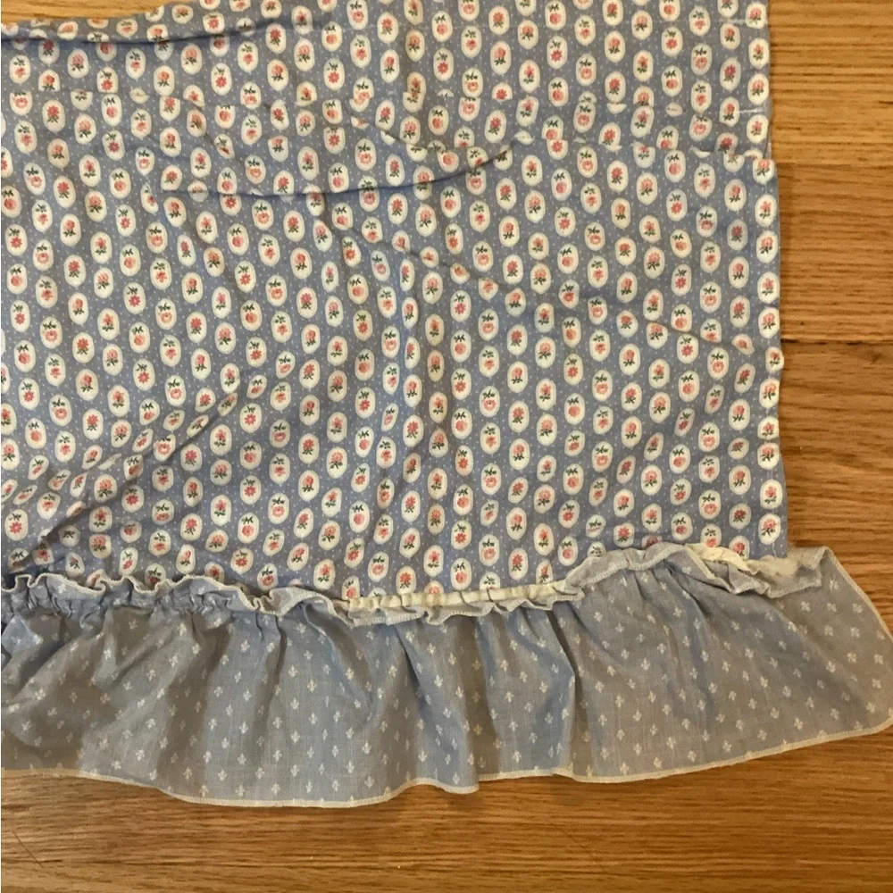 Vintage Shabby Chic Ruffled Valance